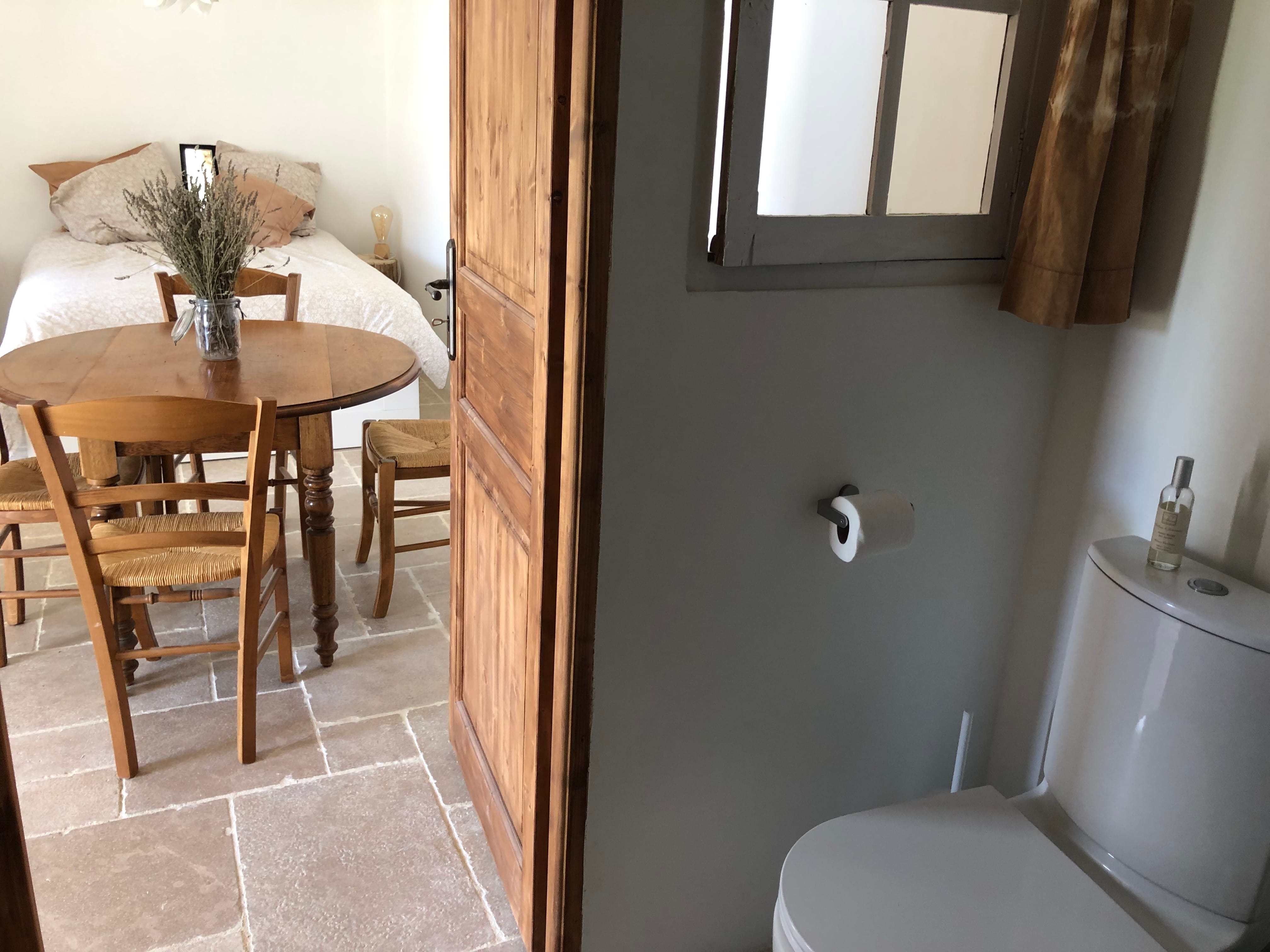 La Maisonnette — gîte en pierre de 25 m² dans le domaine de l'Atelier Ilys, Pierrerue — photo 7