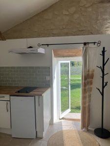 La Maisonnette — gîte en pierre de 25 m² dans le domaine de l'Atelier Ilys, Pierrerue — photo 10