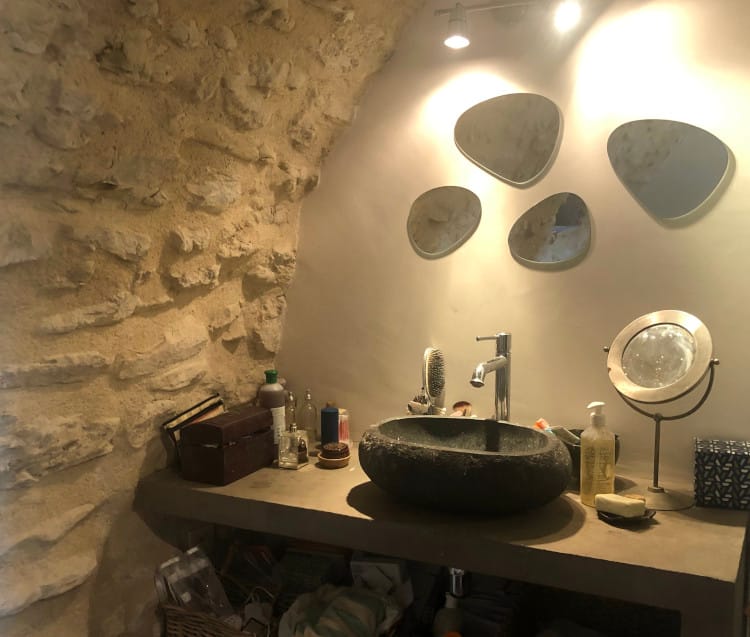 Chambre Grenade — décoration ocre inspirée des teintures végétales, Atelier Ilys — photo 1