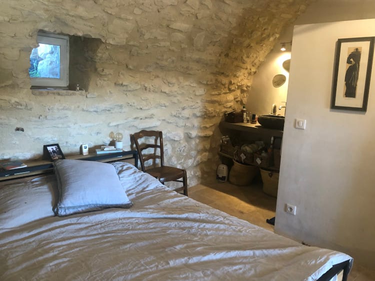 Chambre Grenade — décoration ocre inspirée des teintures végétales, Atelier Ilys — photo 2