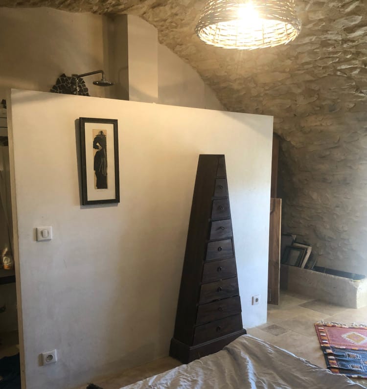 Chambre Grenade — décoration ocre inspirée des teintures végétales, Atelier Ilys — photo 3