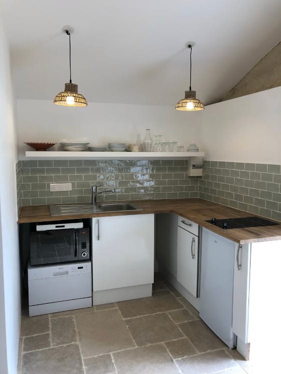 La Maisonnette — gîte en pierre de 25 m² dans le domaine de l'Atelier Ilys, Pierrerue — photo 12